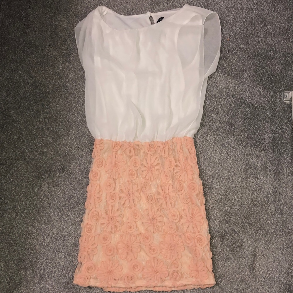 Dress with white top & peach bottom TBD Z